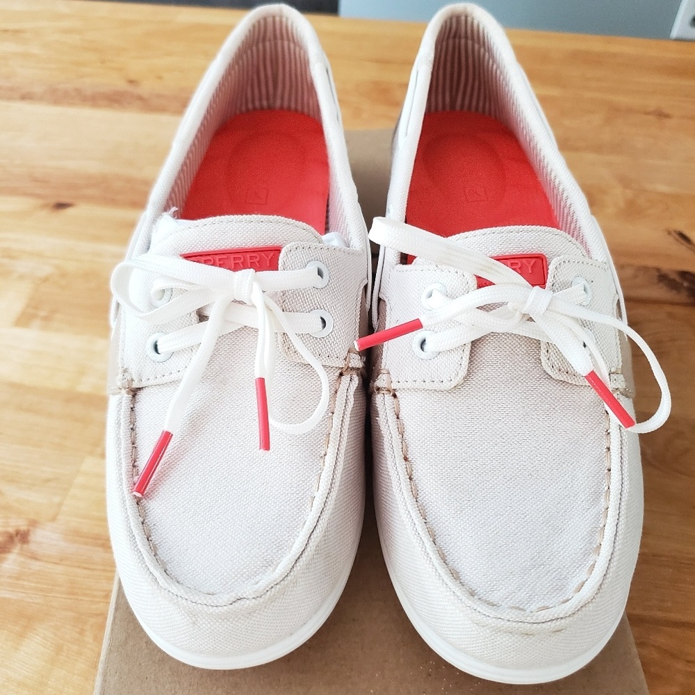 Brand new sperry shoresider shoes
